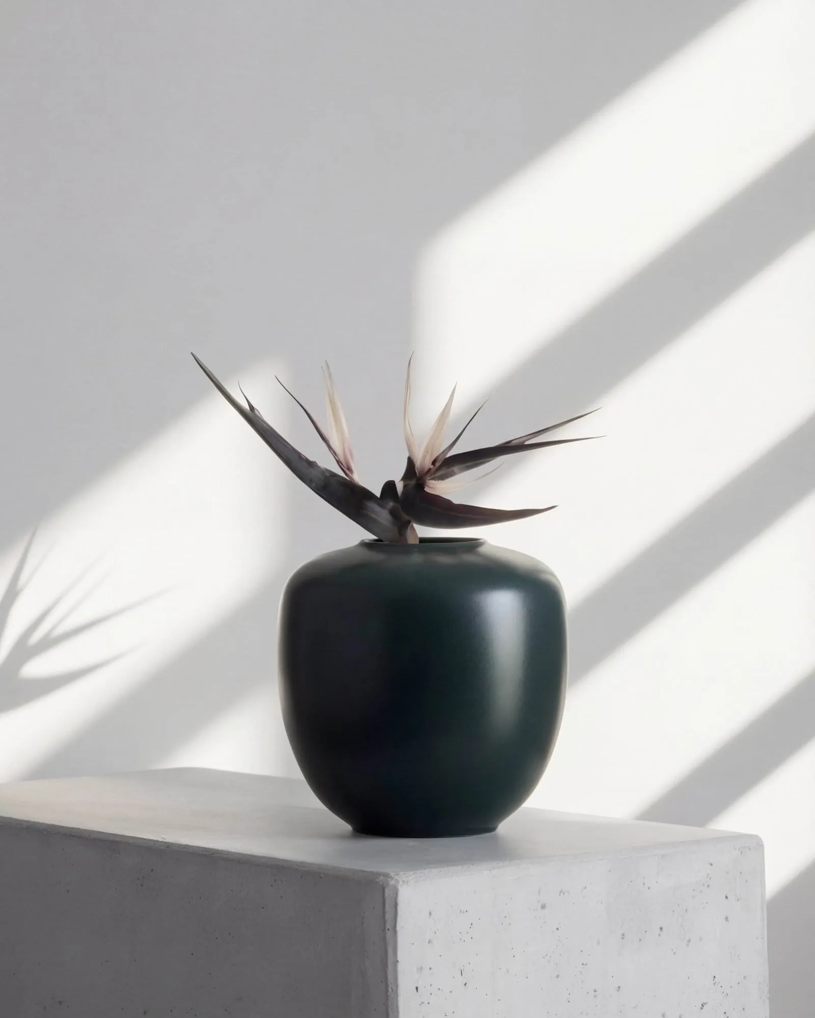 Sunao Vase medio 30 cm, Dark green 101 Copenhagen