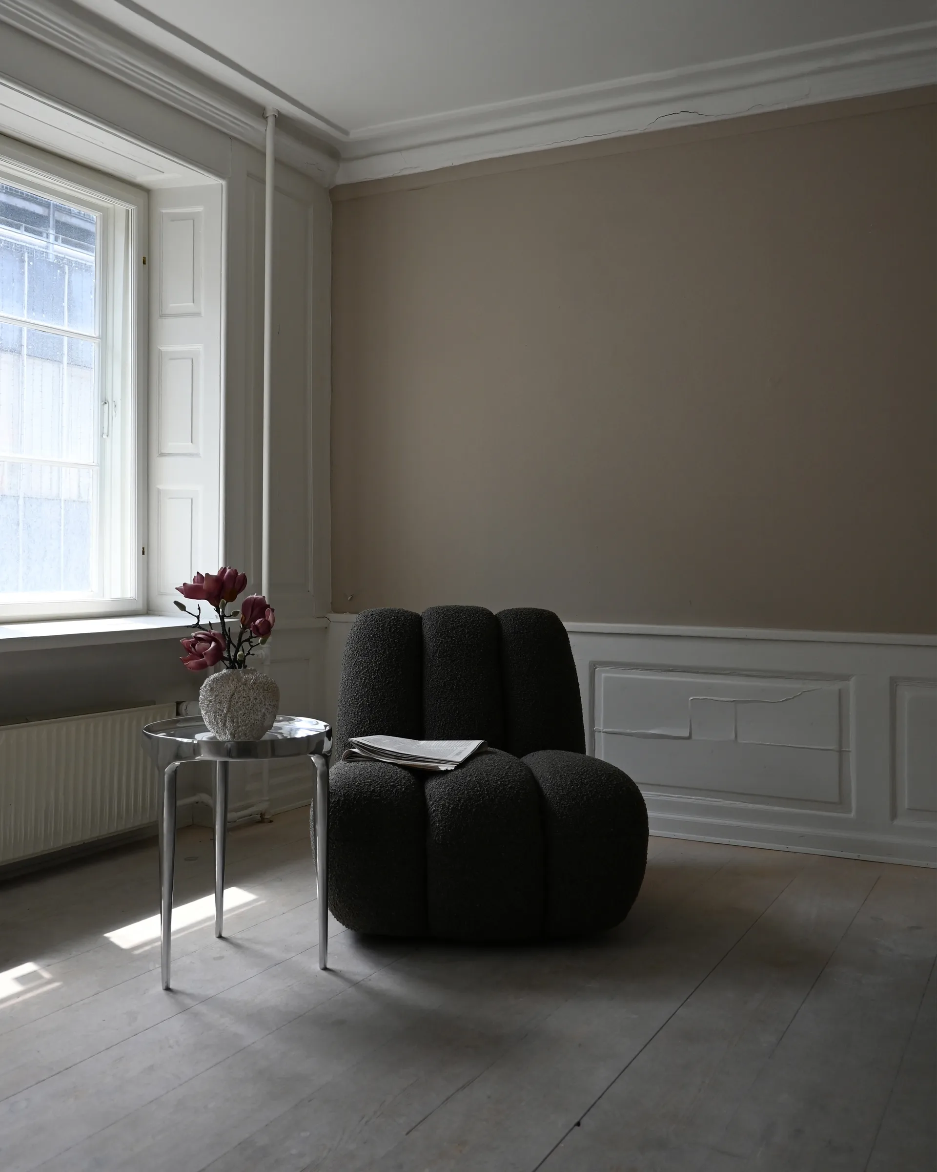 Toe Loungesessel bouclé, Deep taupe 101 Copenhagen