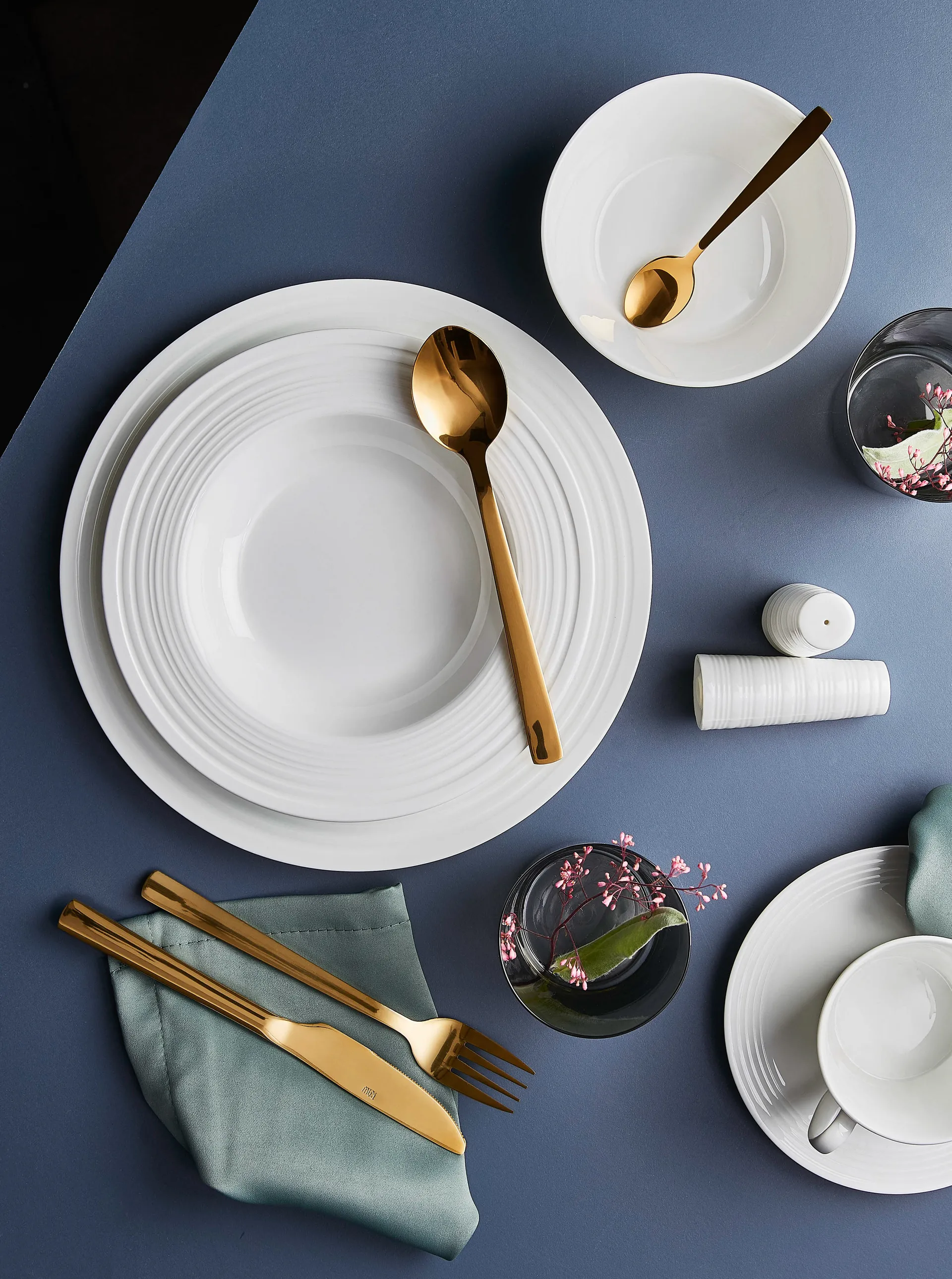 Raw Besteckset 60 Teile, Gold Aida