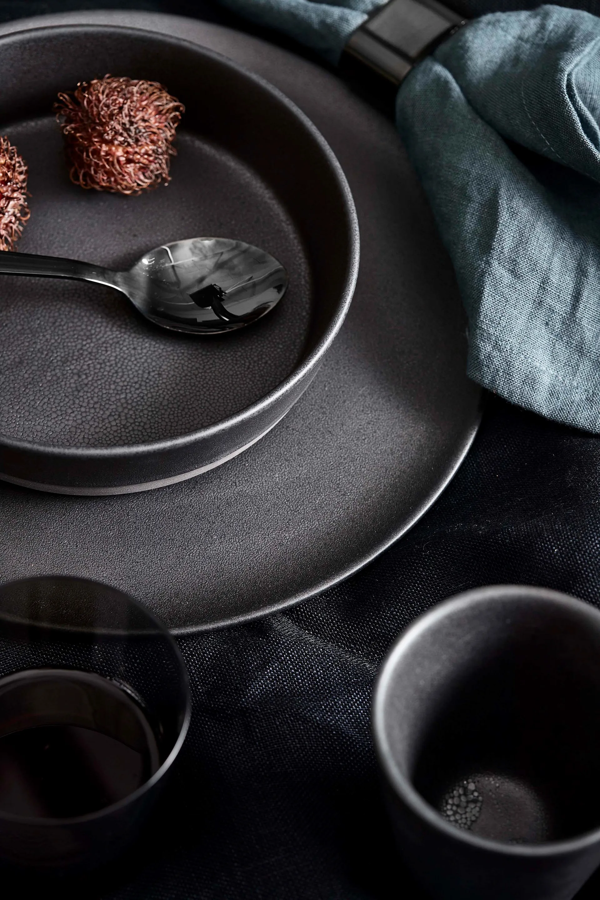 Raw Suppenteller Ø 19,4cm, Titanium black Aida