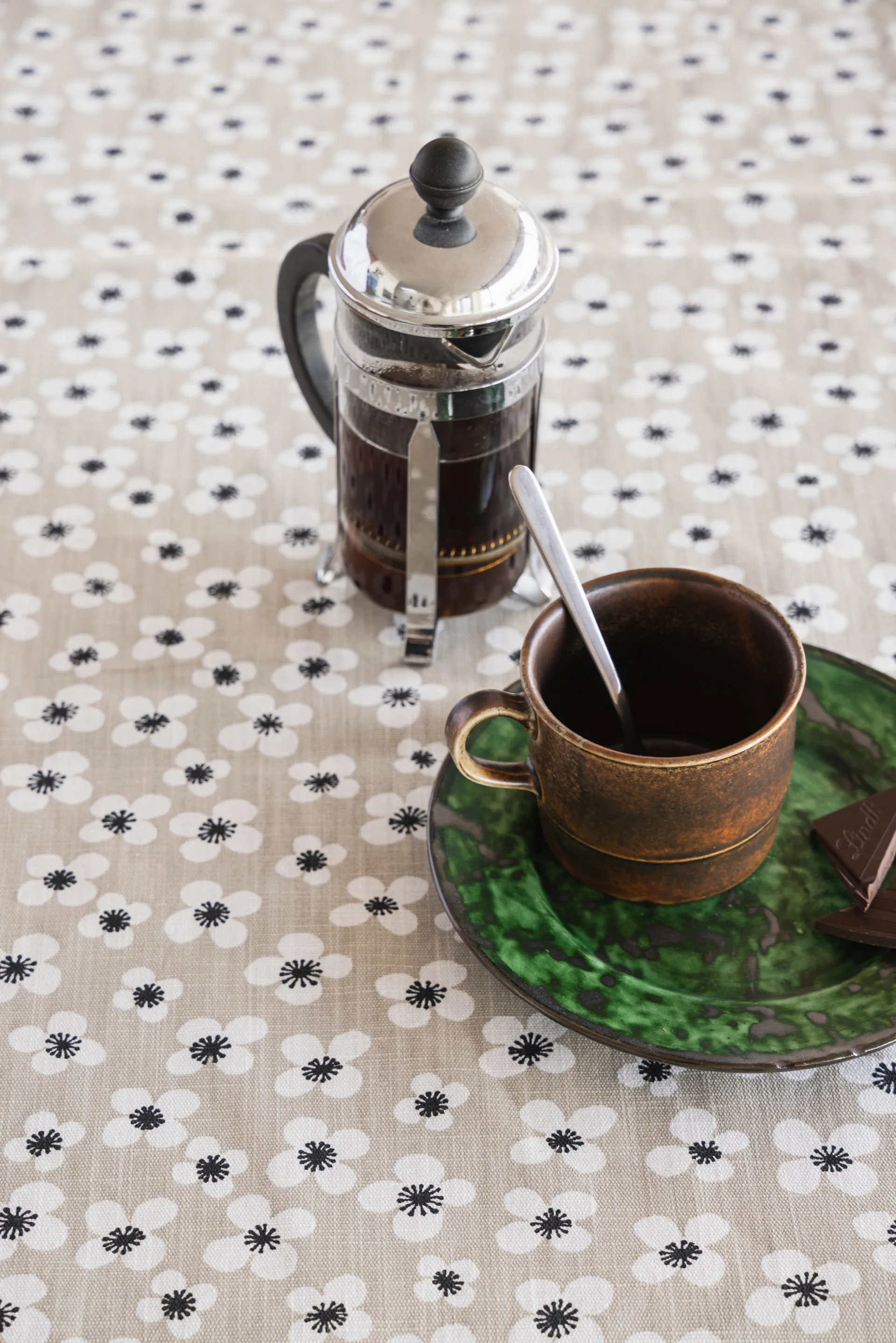 Belle Amie Wachstuch, Beige, 145×220 cm Almedahls