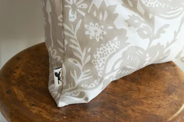 Granatpfel Kissenbezug 50 x 50cm - Beige - Almedahls