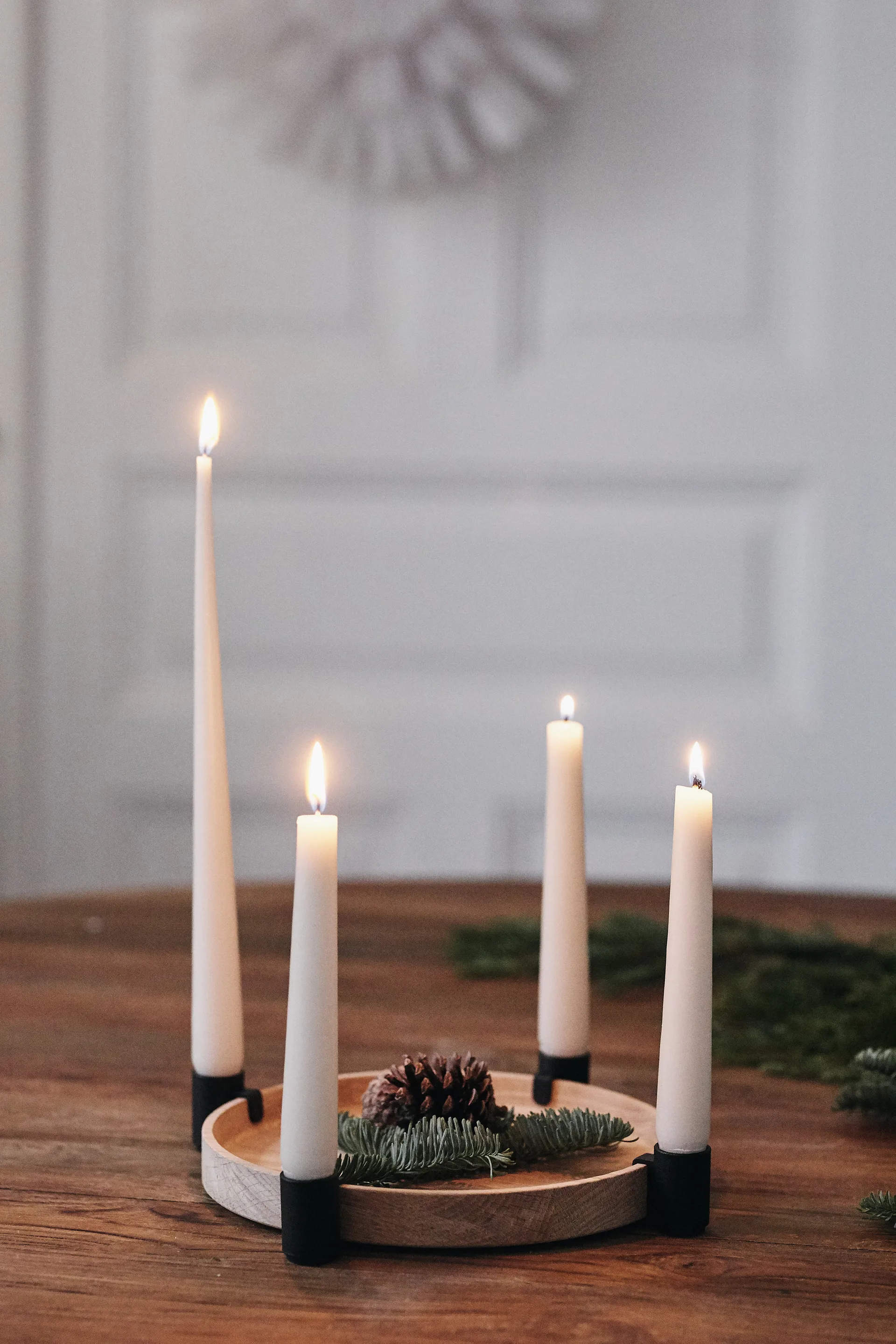 Luna Adventsleuchter Ø27 cm, Eiche-Stahl Applicata