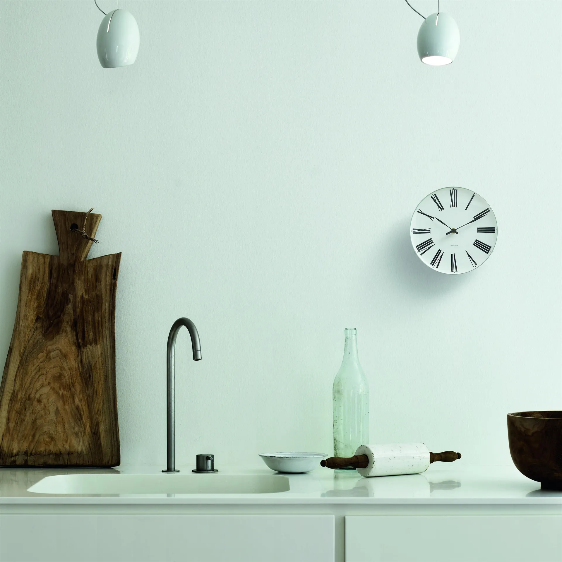 Arne Jacobsen Roman Uhr, Ø 16cm Arne Jacobsen Clocks