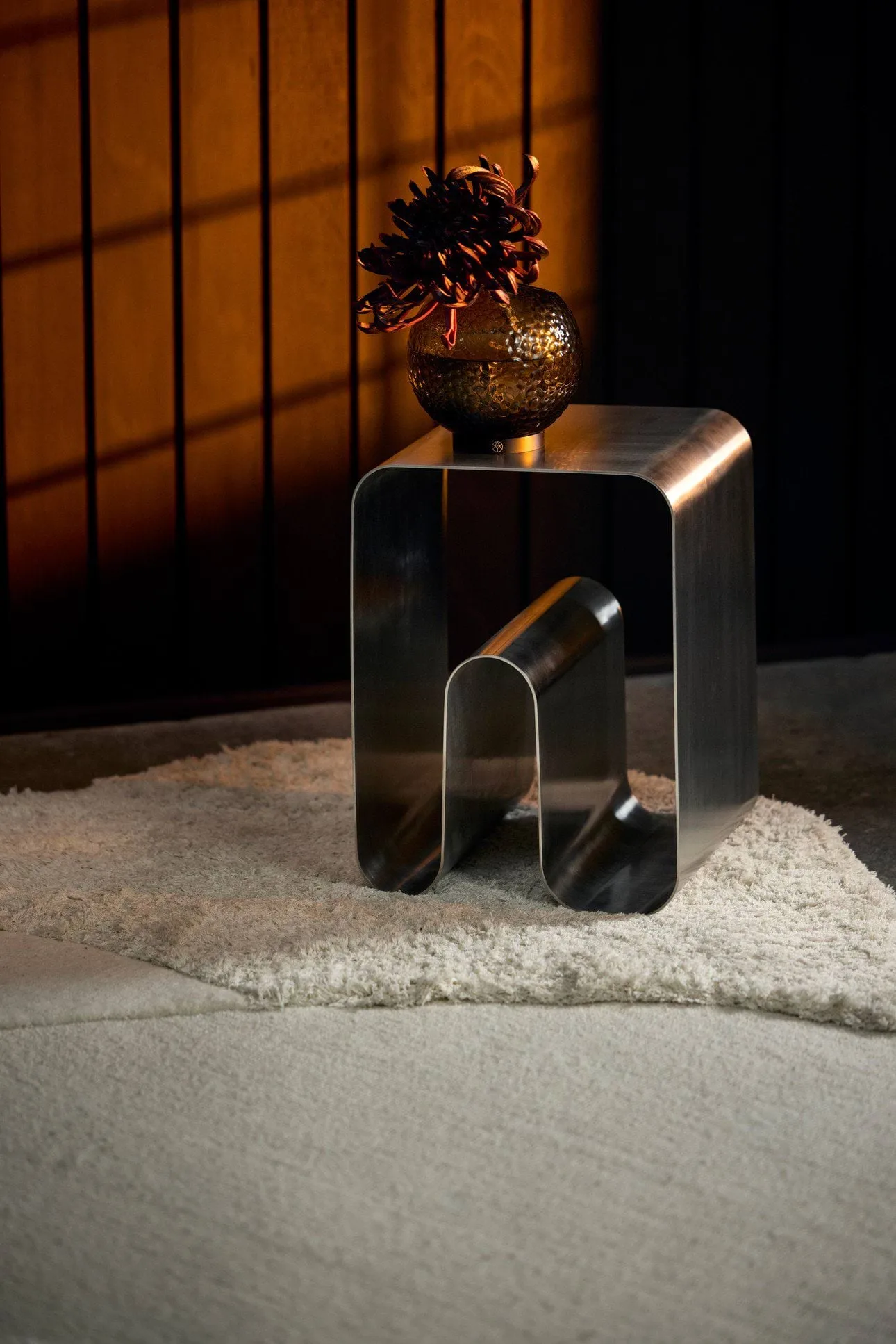 Curva Solid Hocker, Silver, 32x32x43,2 cm AYTM