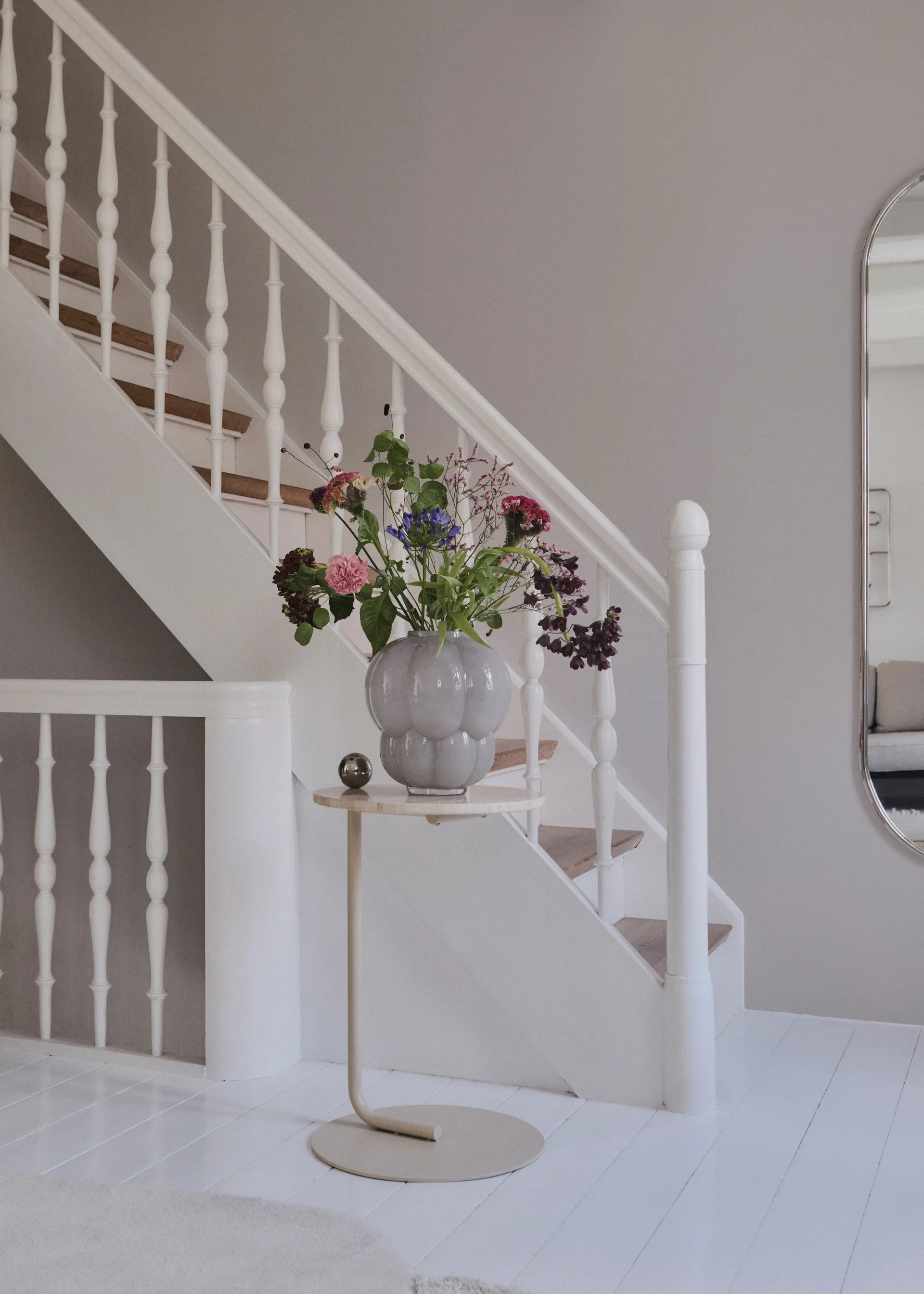 Uva Vase 35cm, Dove Grey AYTM