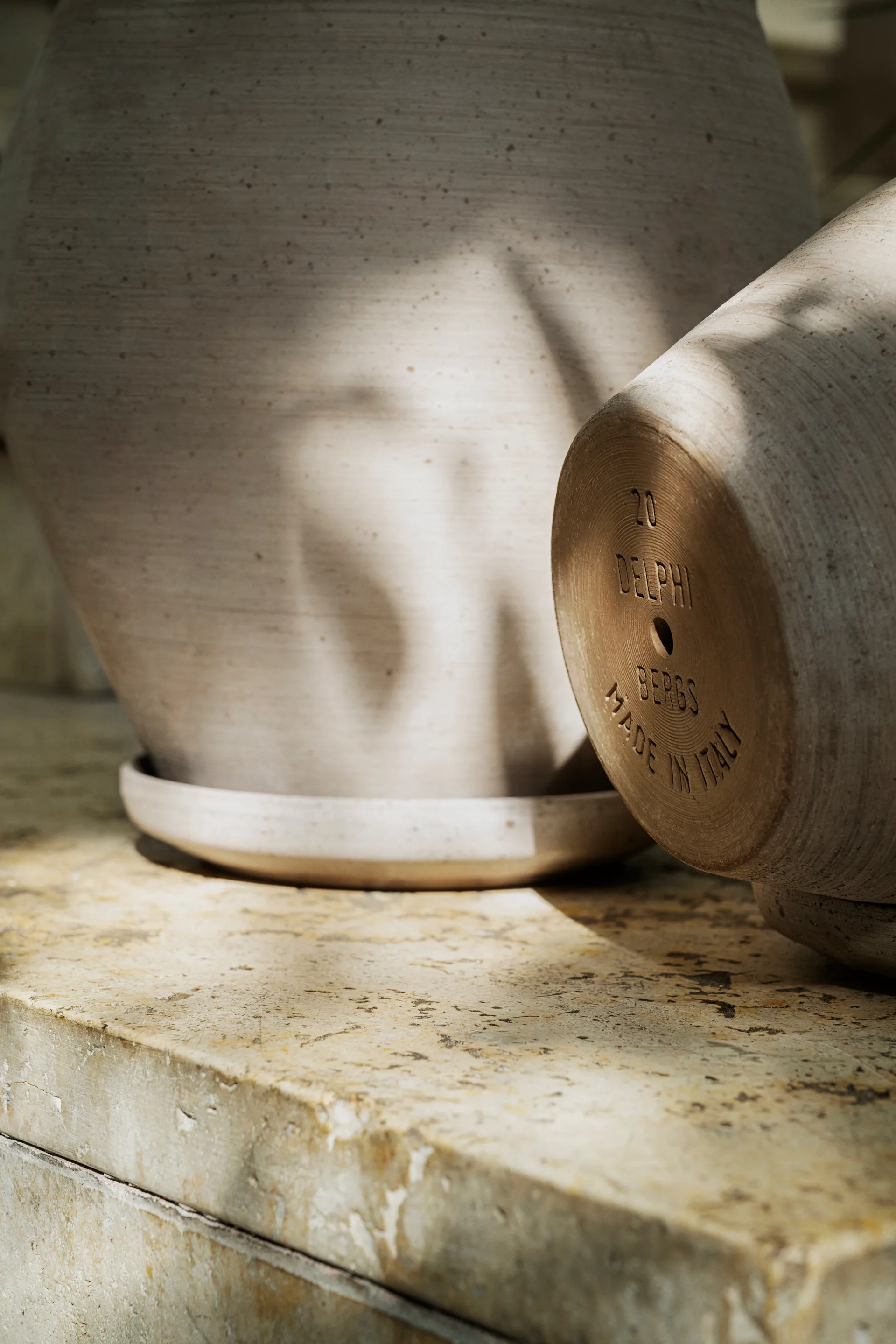 Delphi Topf mit Untersetzer 2-teilig, Grey, Ø20 cm Bergs Potter