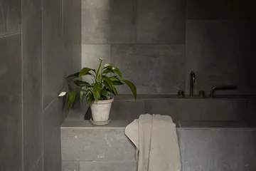 Fleur Übertopf mit Untersetzer 2-teilig - Grey, Ø14 cm - Bergs Potter