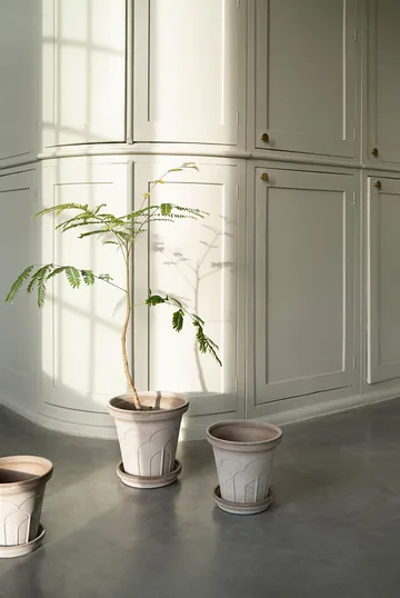 Fleur Übertopf mit Untersetzer 2-teilig - Grey, Ø18 cm - Bergs Potter