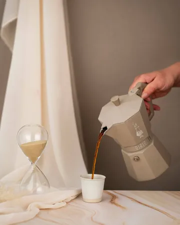 Bialetti exklusive Mokkakanne Induktion - Beige, 6 Tassen - Bialetti