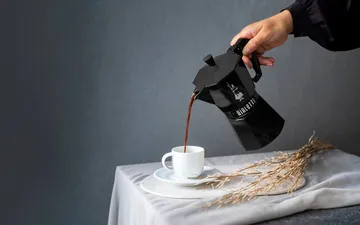 Bialetti exklusive Mokkakanne - Schwarz, 6-telig - Bialetti