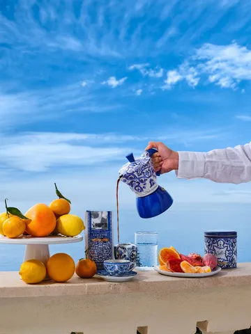 Bialetti x Dolce & Gabbana Mokkakanne Induktion - Mediterraneo, 4-teiliges Set Tassen - Bialetti