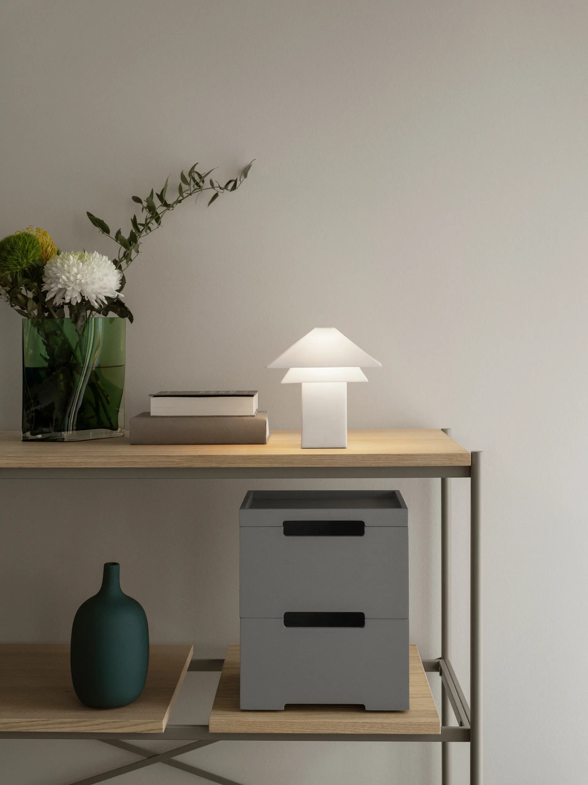 Sanaka Tischleuchte tragbar, White blomus