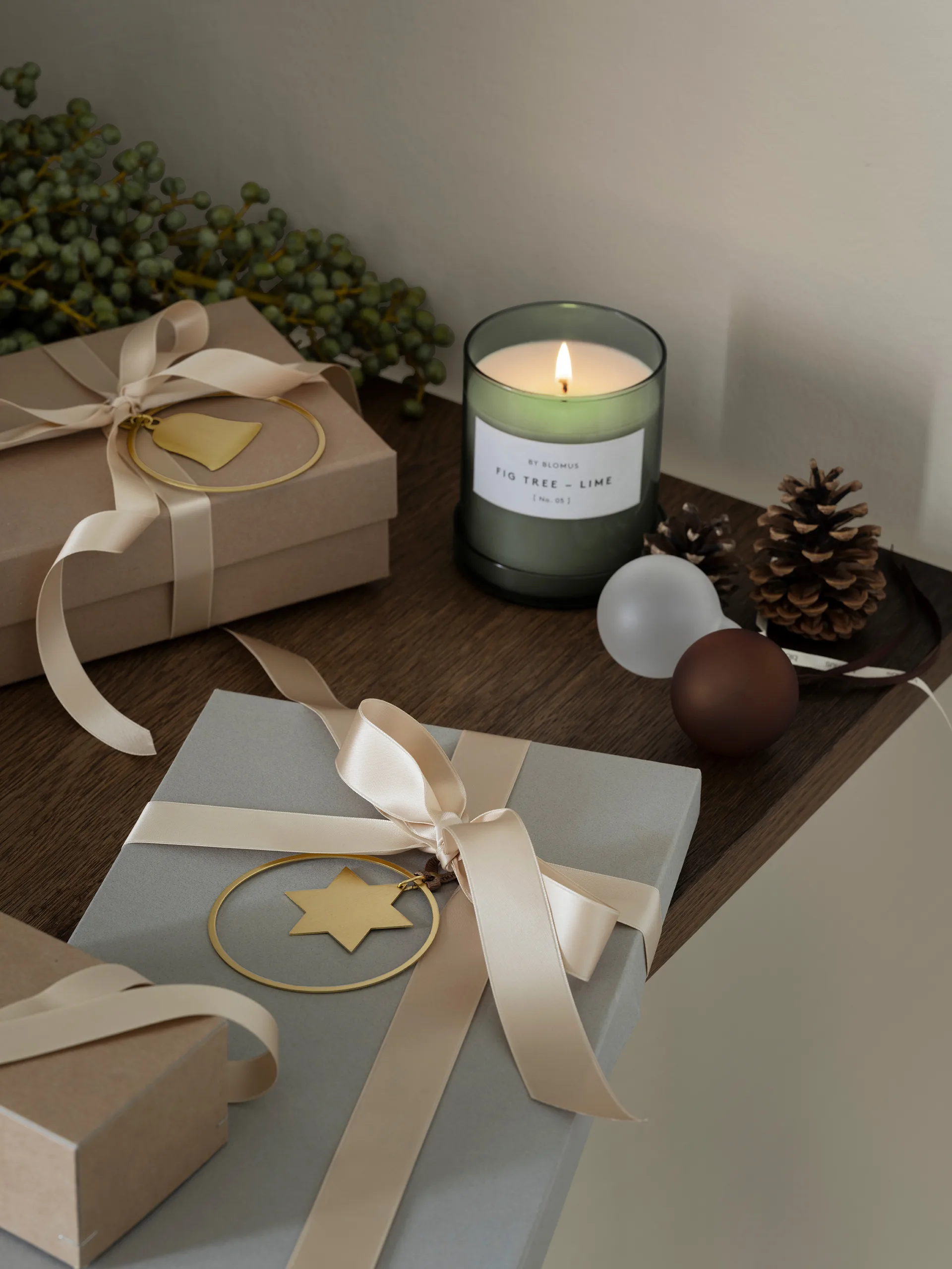 Valoa Duftkerze 30 Stunden, Fikon/Lime Agave Green blomus