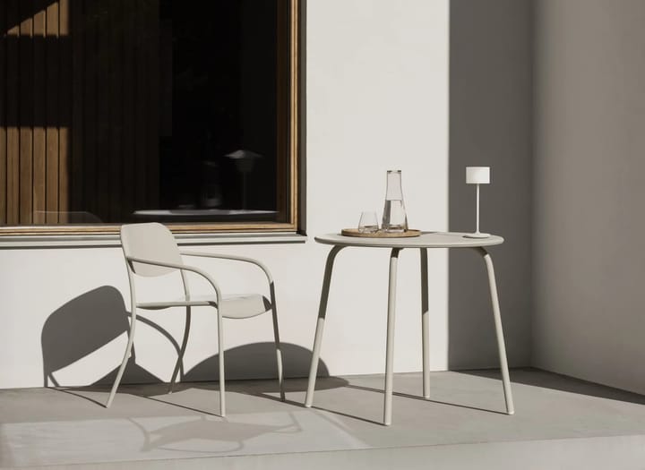 YUA bistro table Tisch Ø80 cm, Silk grey blomus