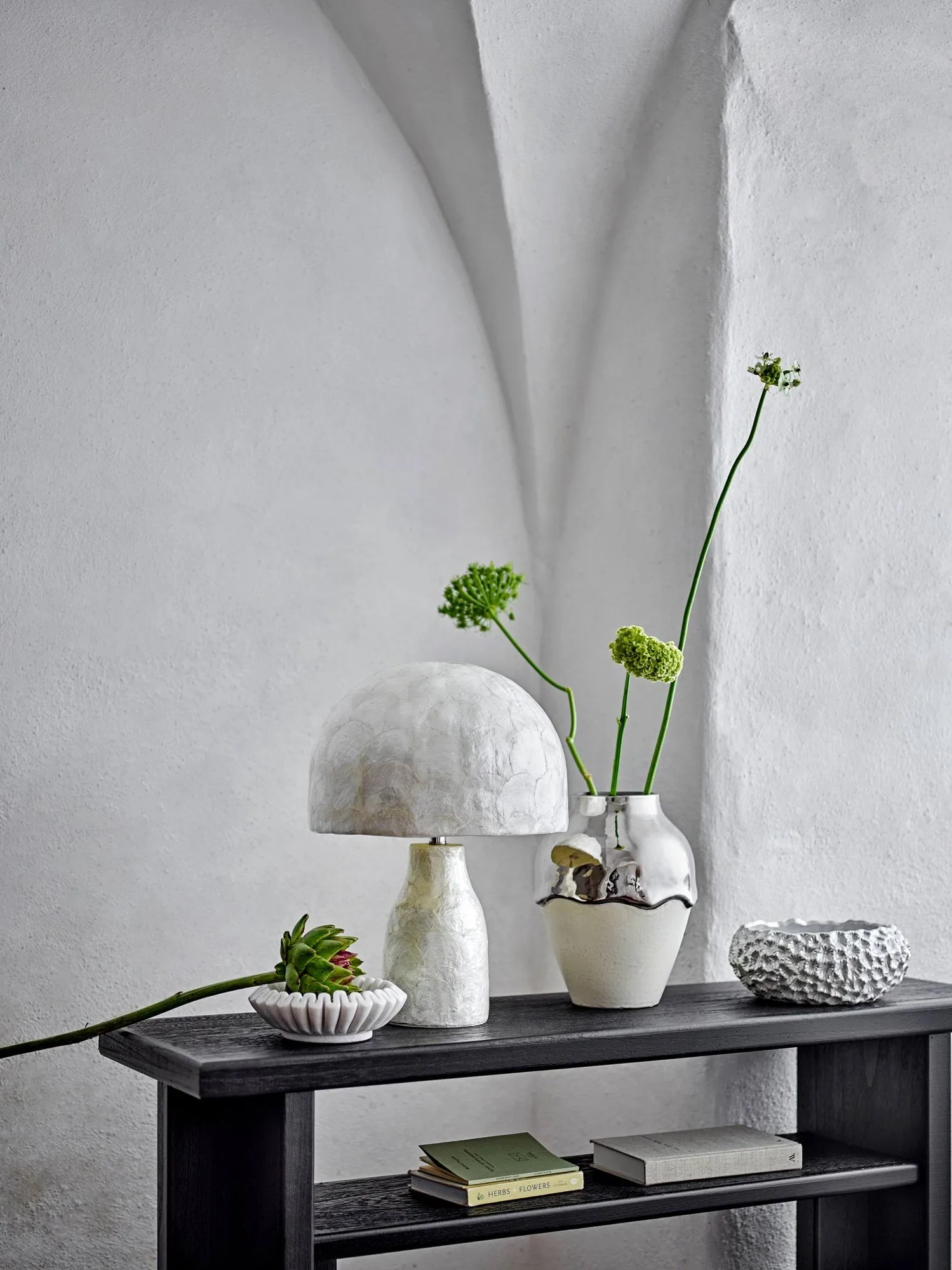Adria Tischlampe, Natur, Perlmutt Bloomingville