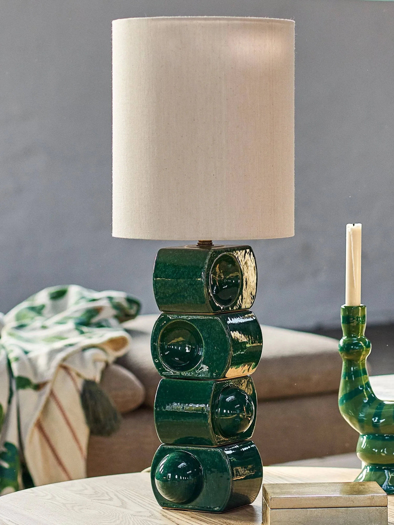 Brady Tischlampe, Grün, Ø25 cm Bloomingville