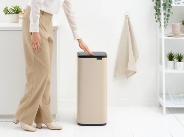 Bo Touch Bin 30 L - Soft Beige - Brabantia