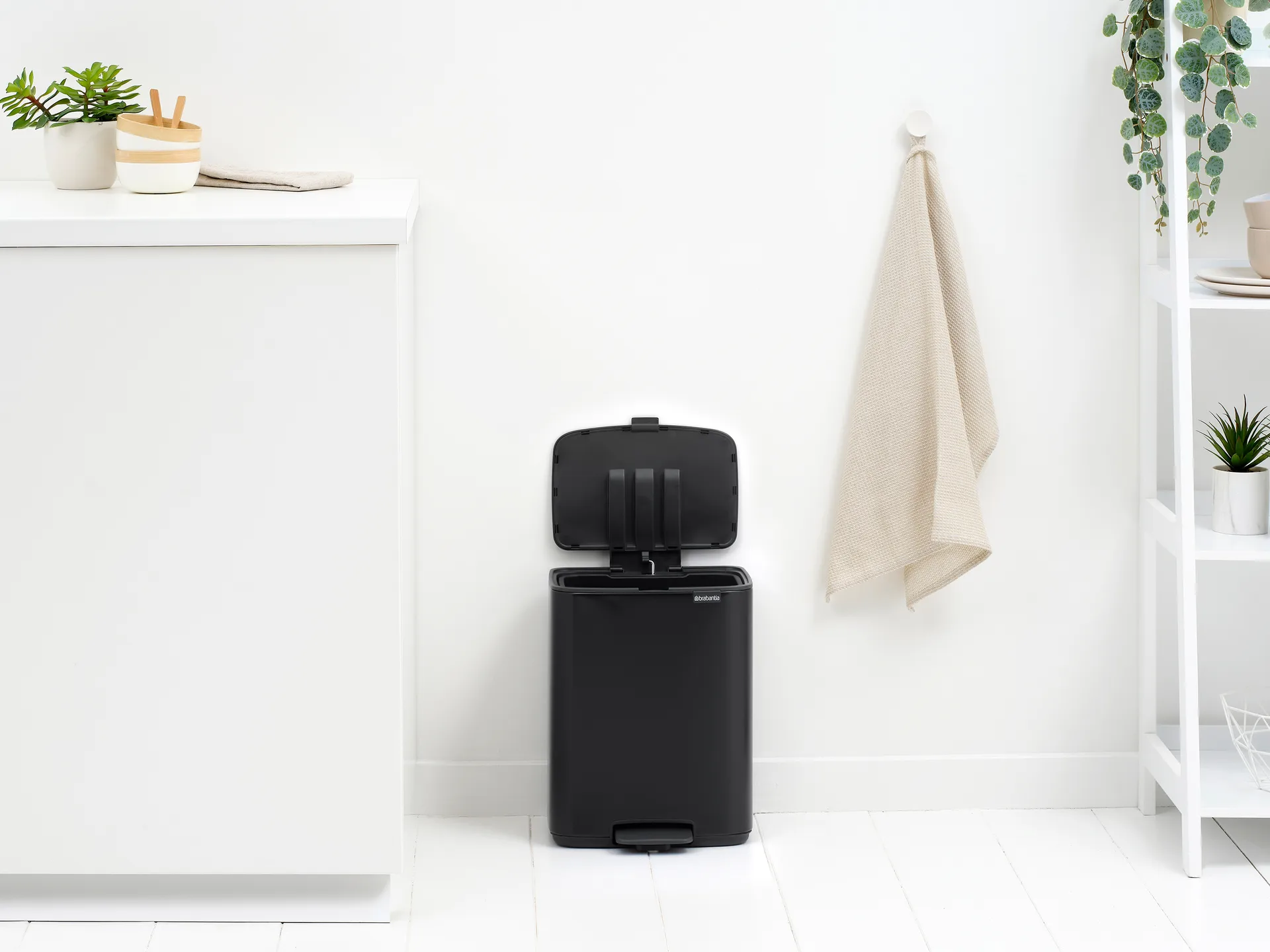 Bo Treteimner 12 l, Matt Black Brabantia