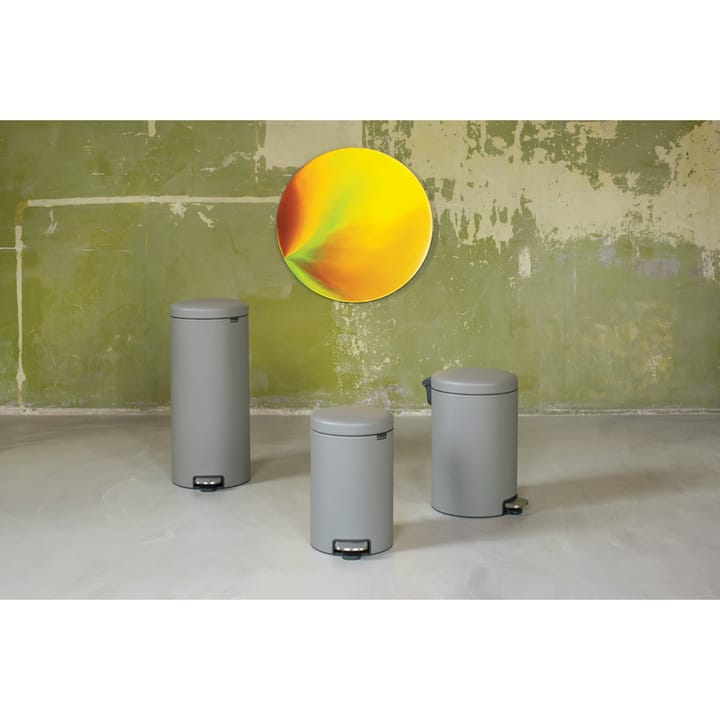 New Icon Treteimer 20 Liter, Mineral concrete grey Brabantia