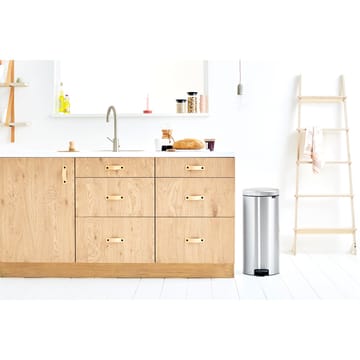 New Icon Treteimer 30 liter - Matt steel fingerprint proof - Brabantia