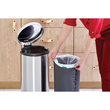 New Icon Treteimer 30 liter - Matt steel fingerprint proof - Brabantia