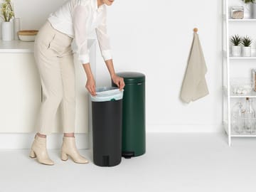 New Icon Treteimer 30 liter - Pine green - Brabantia