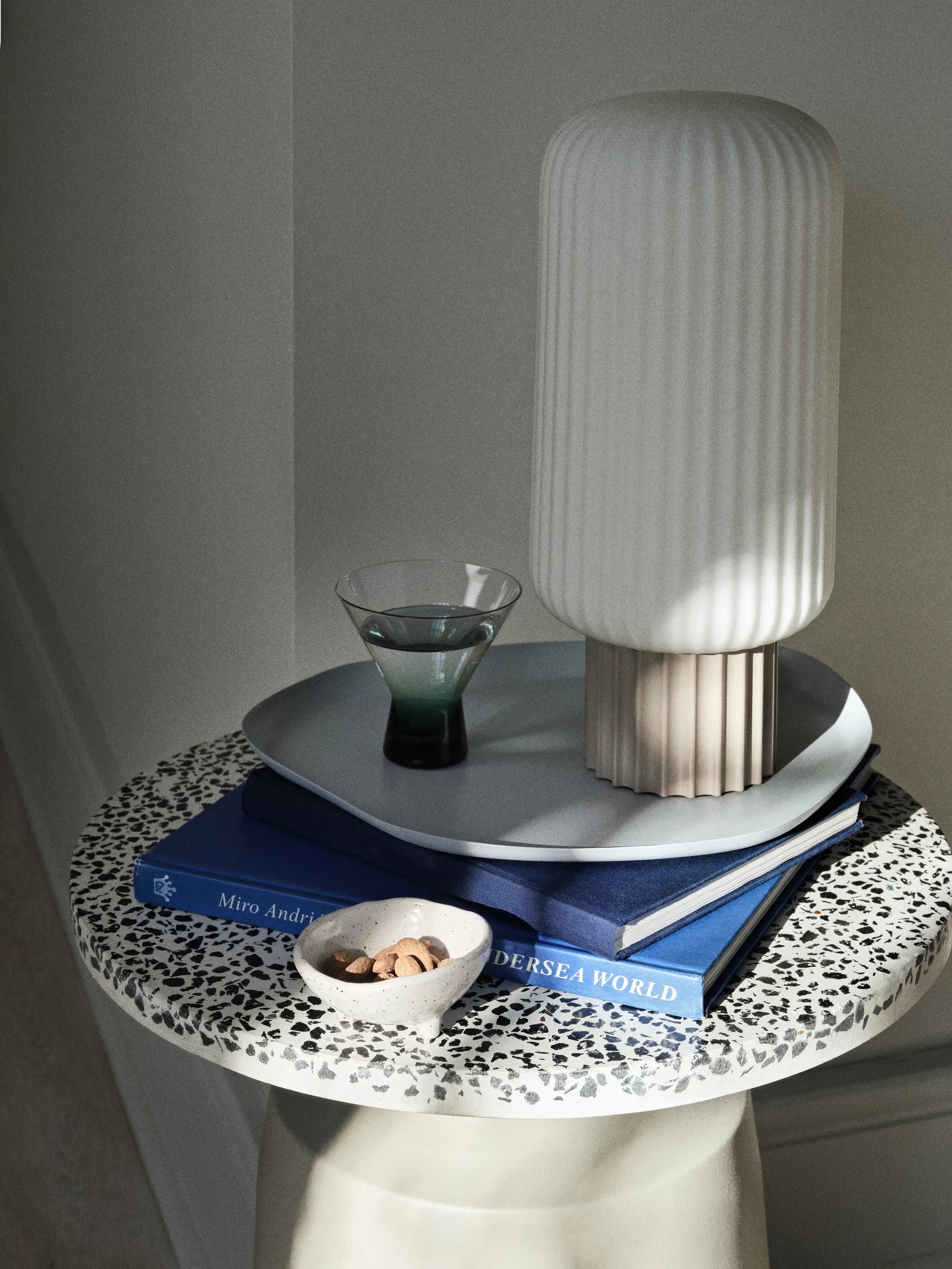 Agari Beistelltisch Ø45x45 cm, Rainy day grey-black Broste Copenhagen