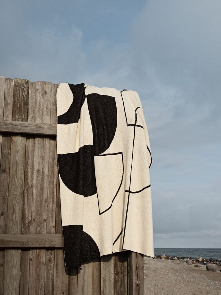 Maren Decke 130x180 cm, Black-Off White Broste Copenhagen