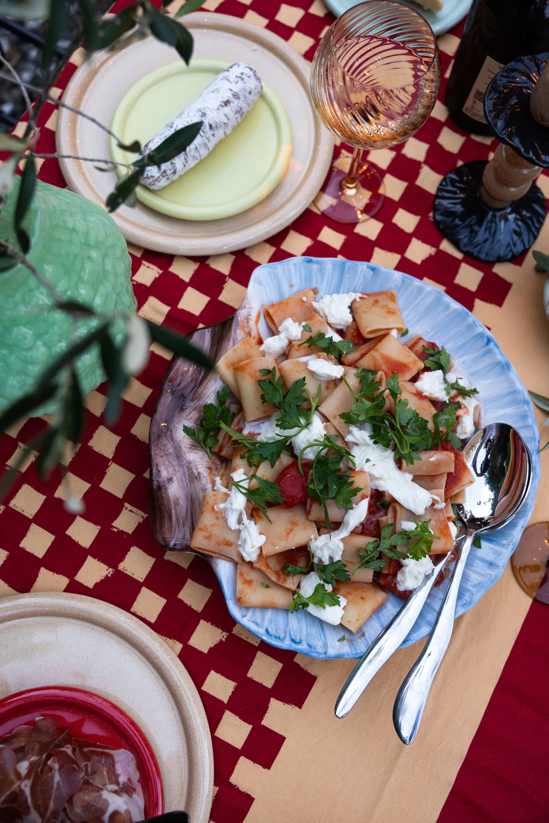 Armona Servierplatte 32x32,5 cm, Hellblau Byon