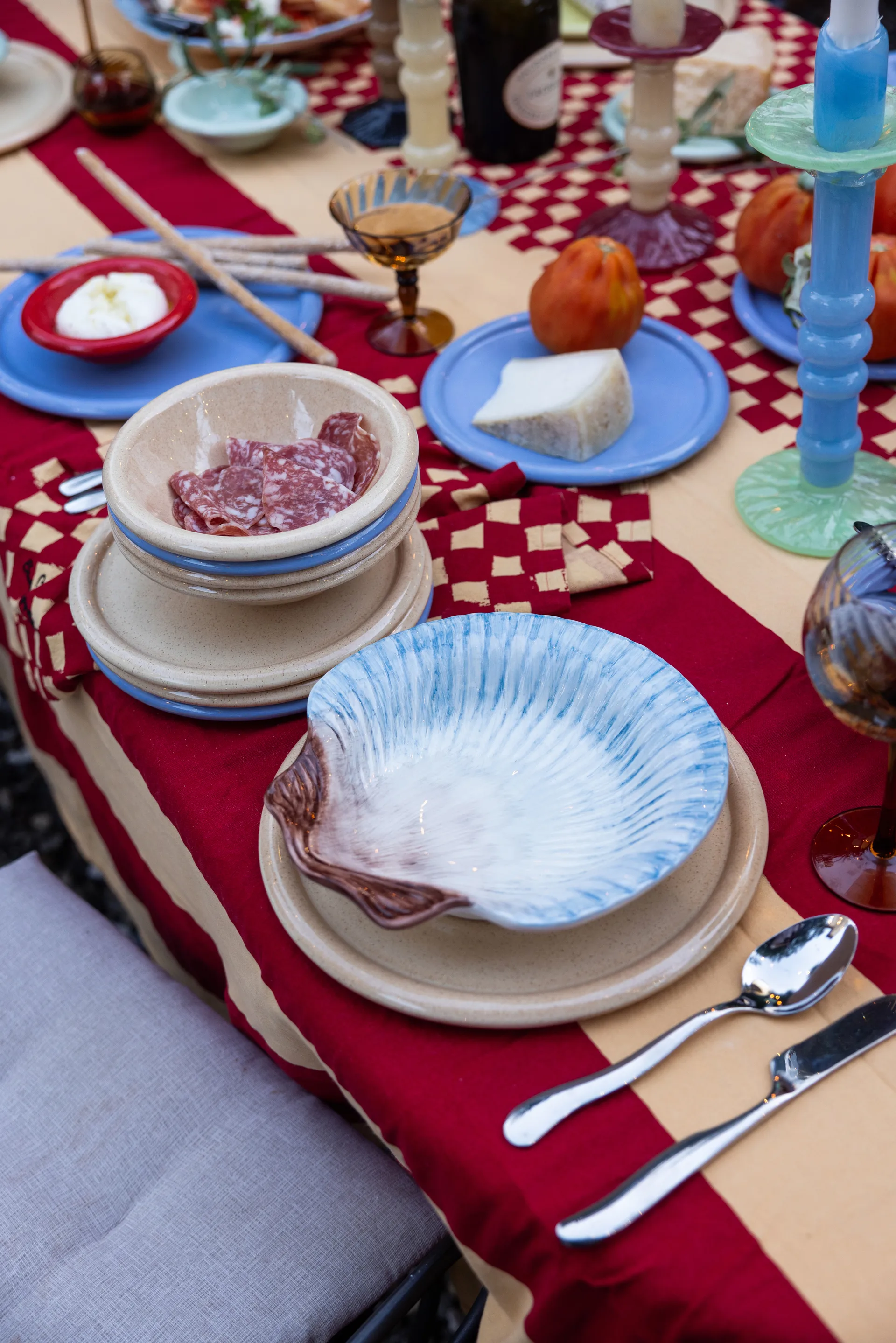 Armona Teller 23,5x23,5 cm, Hellblau Byon