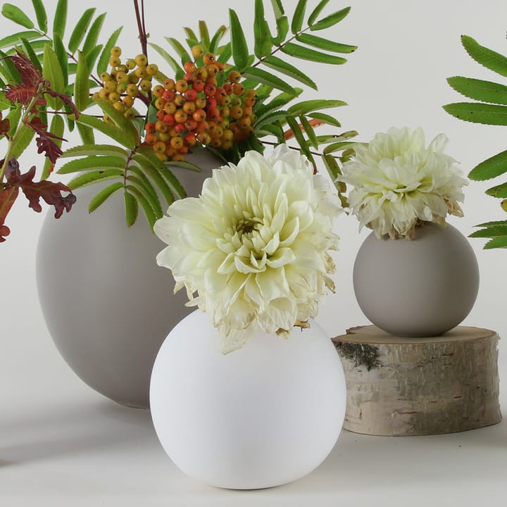 Ball Vase white, 10cm Cooee Design