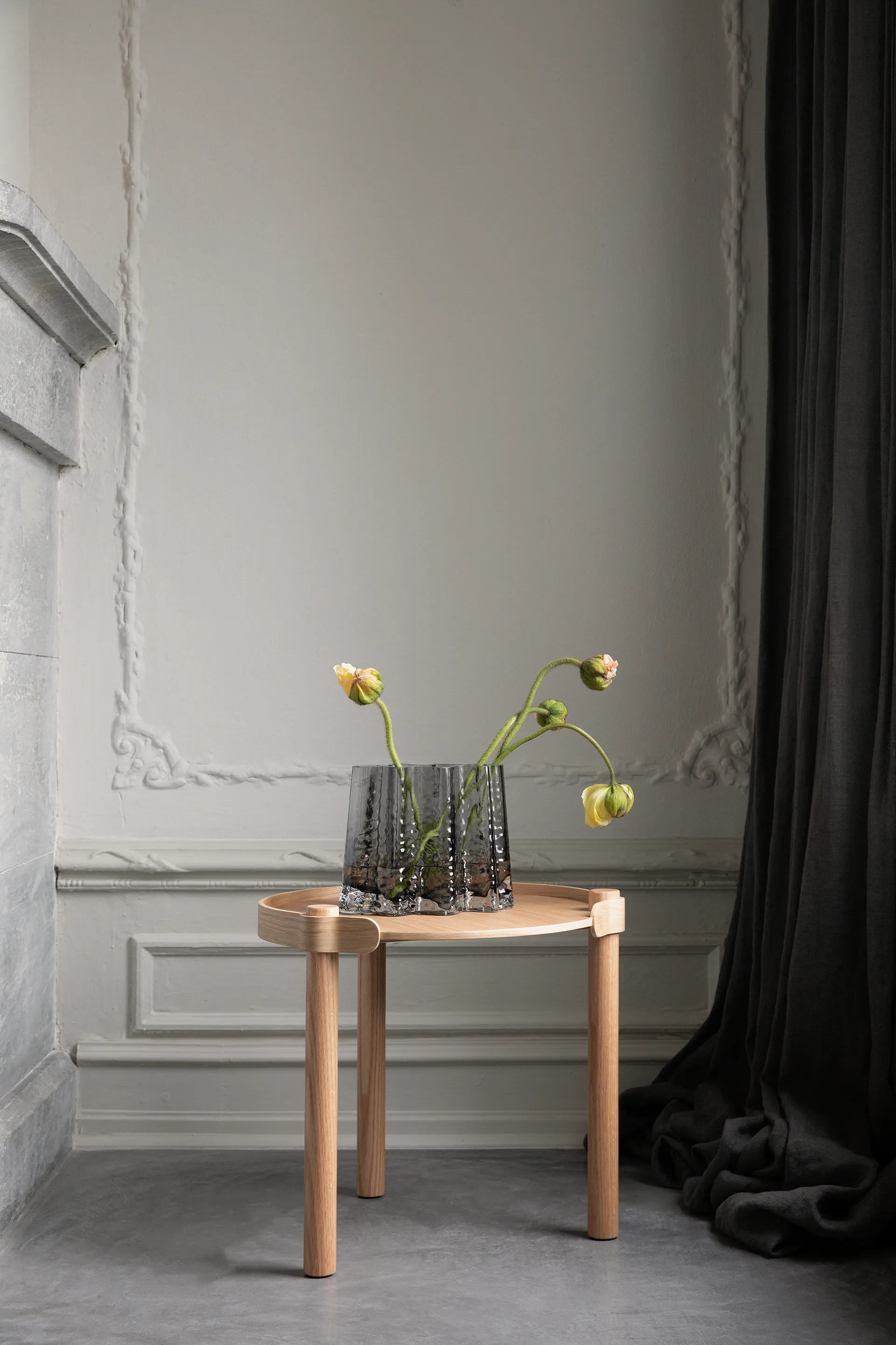 Gry wide Vase 19cm, Smoke Cooee Design