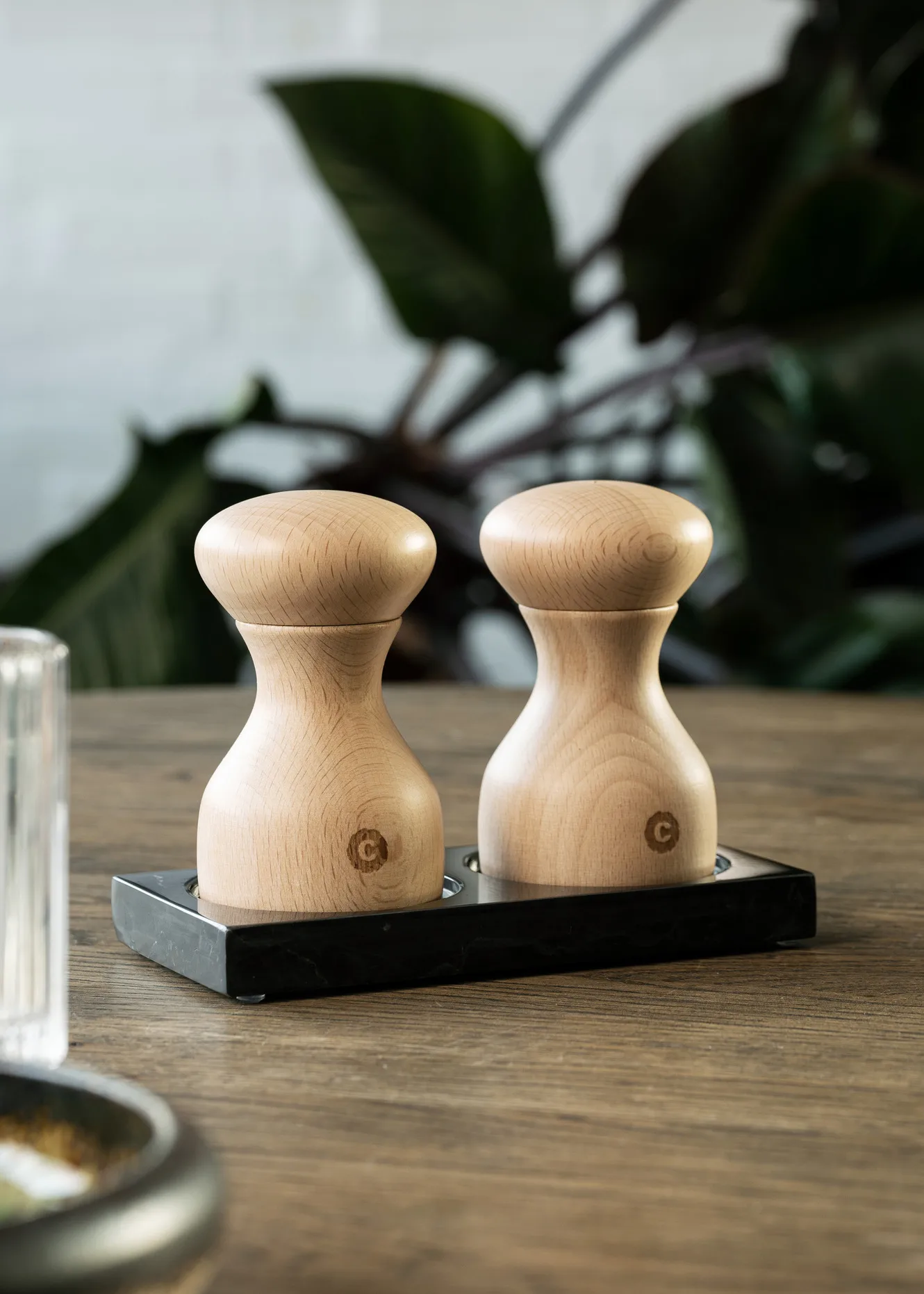 Tabletopper Gewürzmühlenständer, Black marble Crushgrind