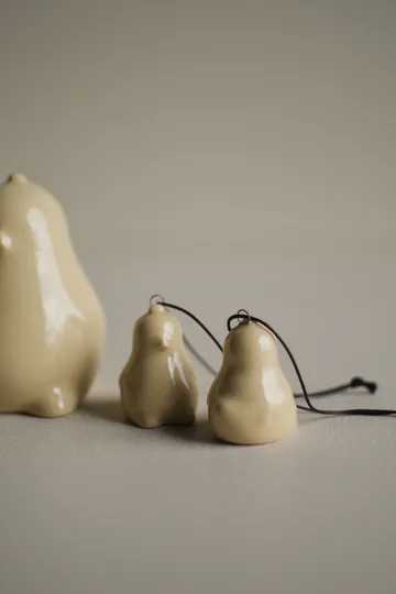 Hanging chubby chicken Dekorationsanhänger - Shiny yellow - DBKD