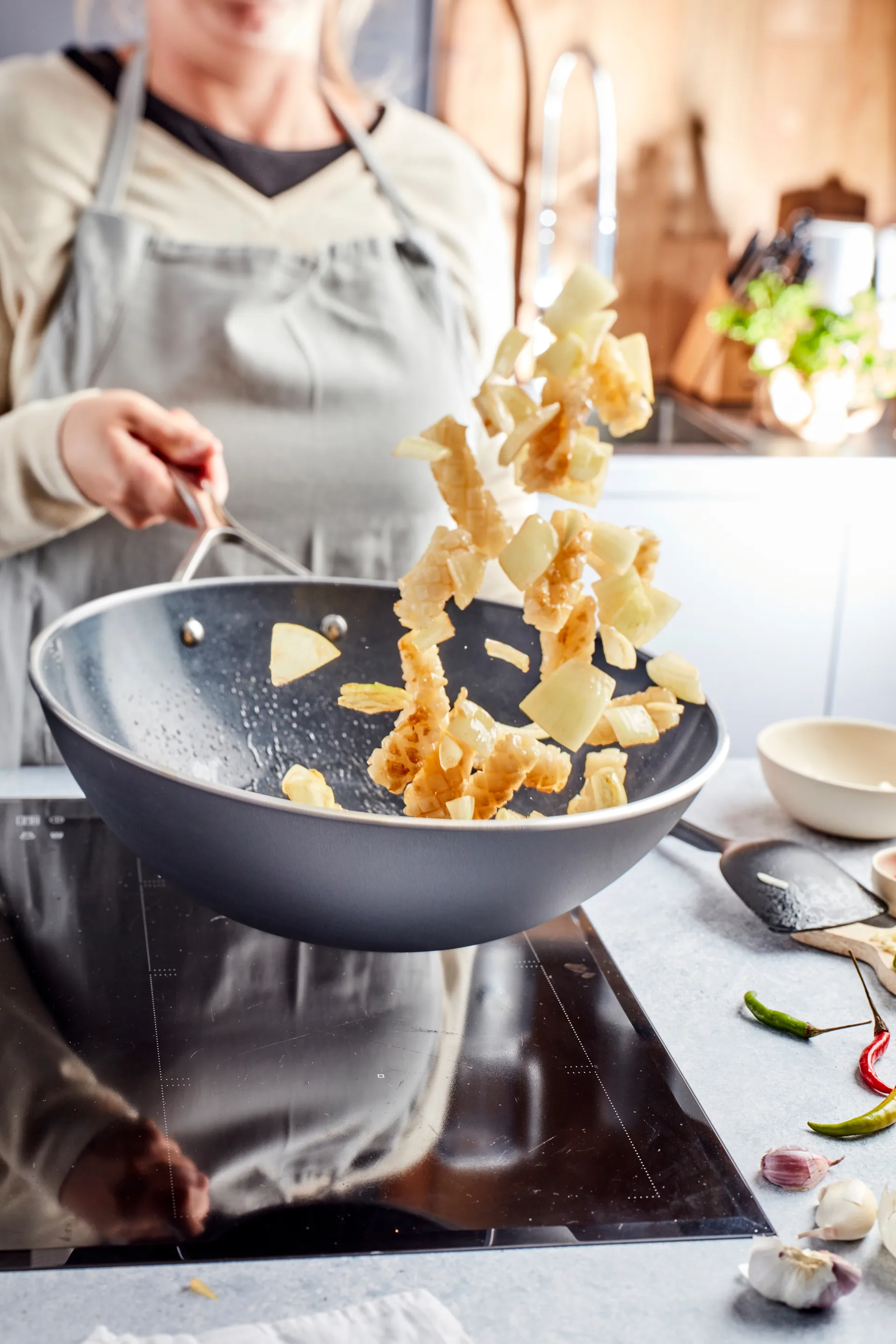 Alu Pro 5 Ceraforce Wokpfanne keramisch 5-ply, Ø30 cm Demeyere