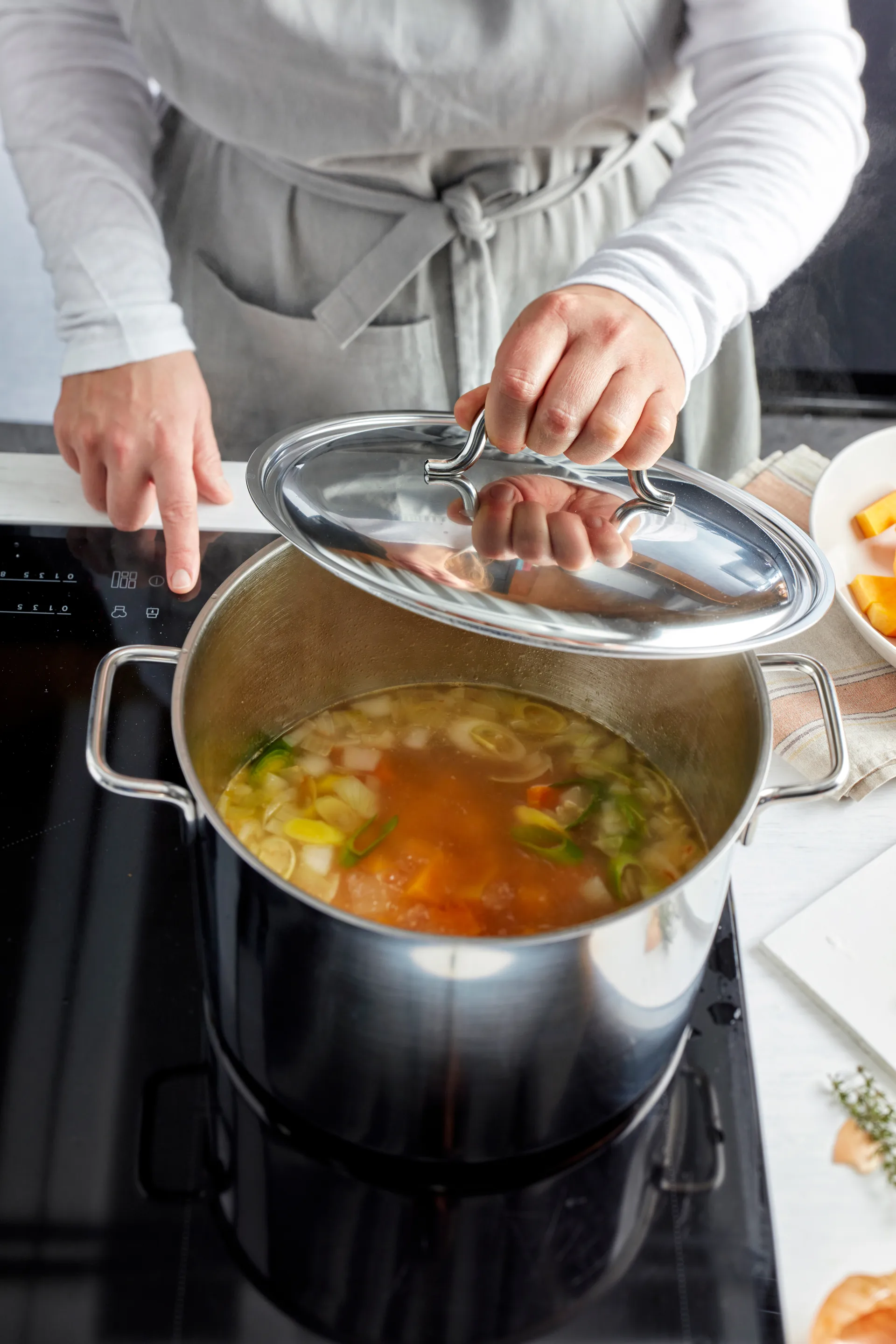 Demeyere Apollo 7 Kochtopf hoch Edelstahl, 8 L Demeyere