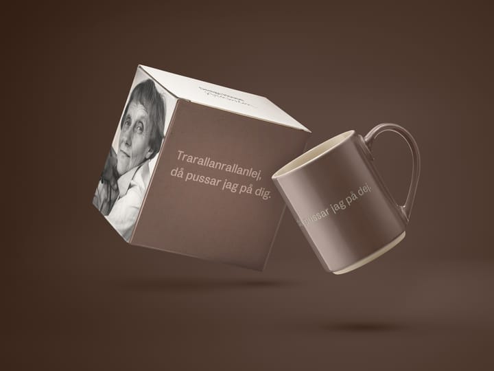 Astrid Lindgren Tasse, Trarallanrallanlej, Schwedischer Text Design House Stockholm