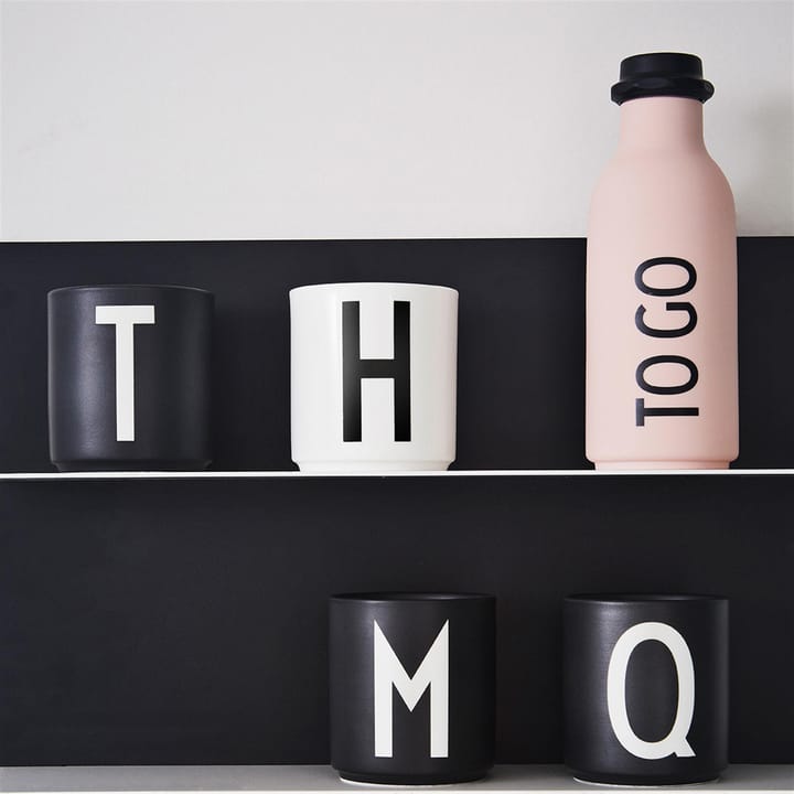 Design Letters Becher schwarz, M Design Letters