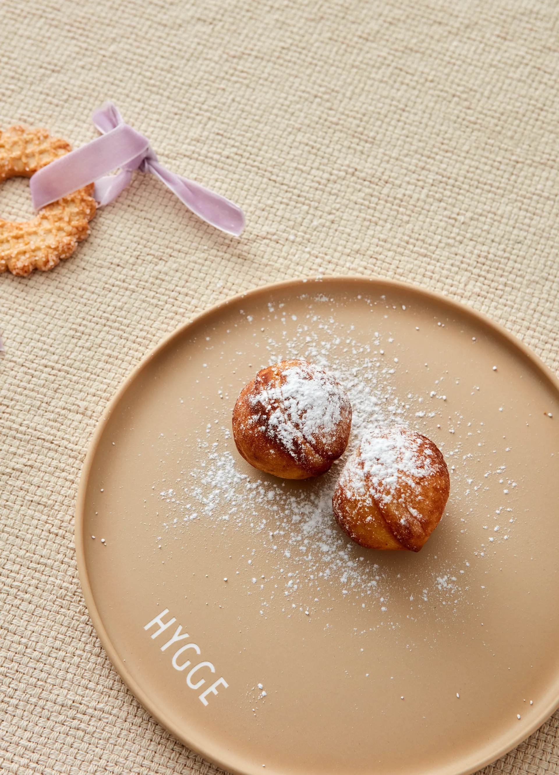 Design Letters Favorit Teller Ø22cm, Hygge-beige Design Letters