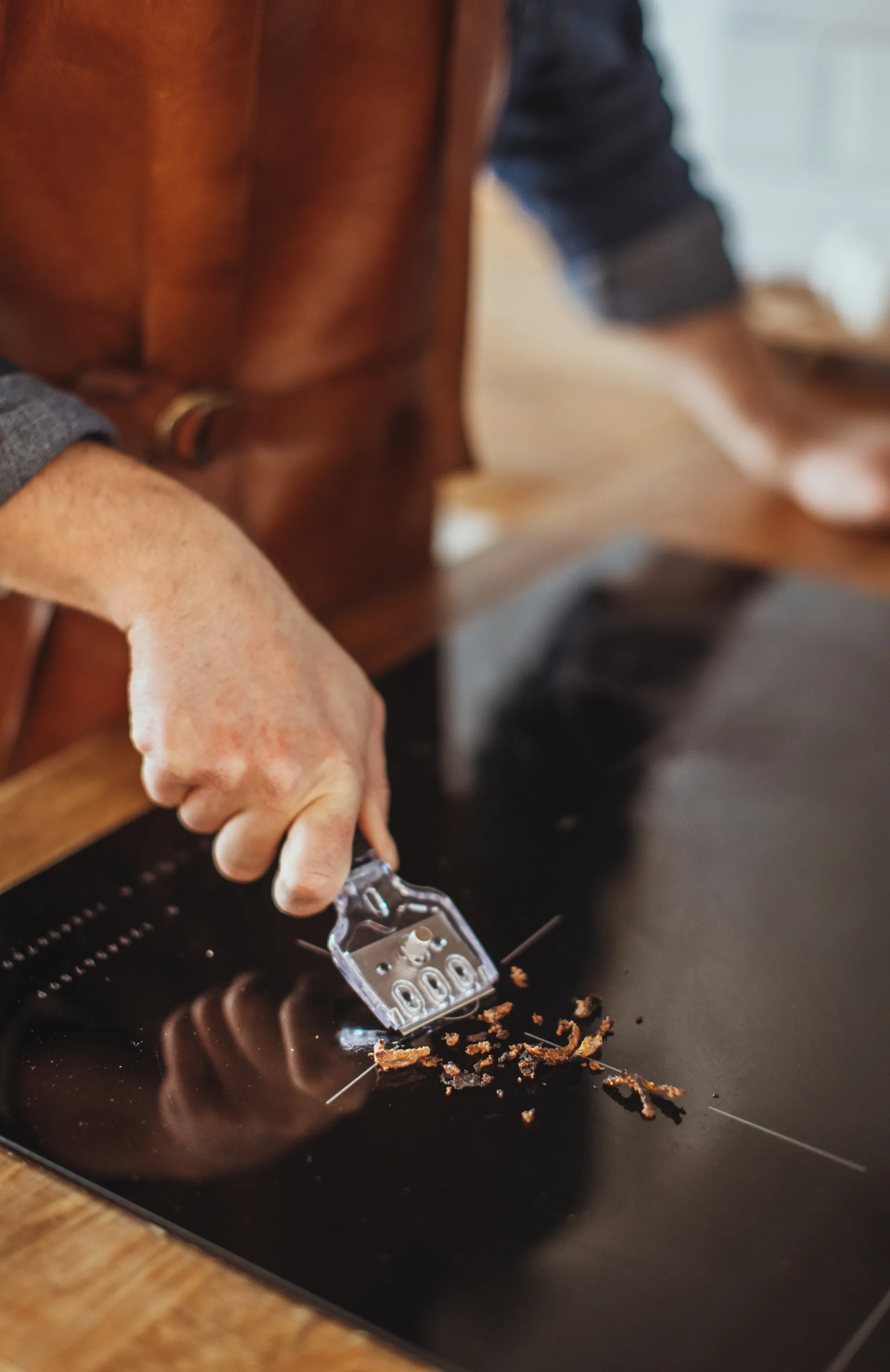 Hema Hällskrapa schwarz mit 5 Extrablättern, 16×5,4×1,8 cm Dorre