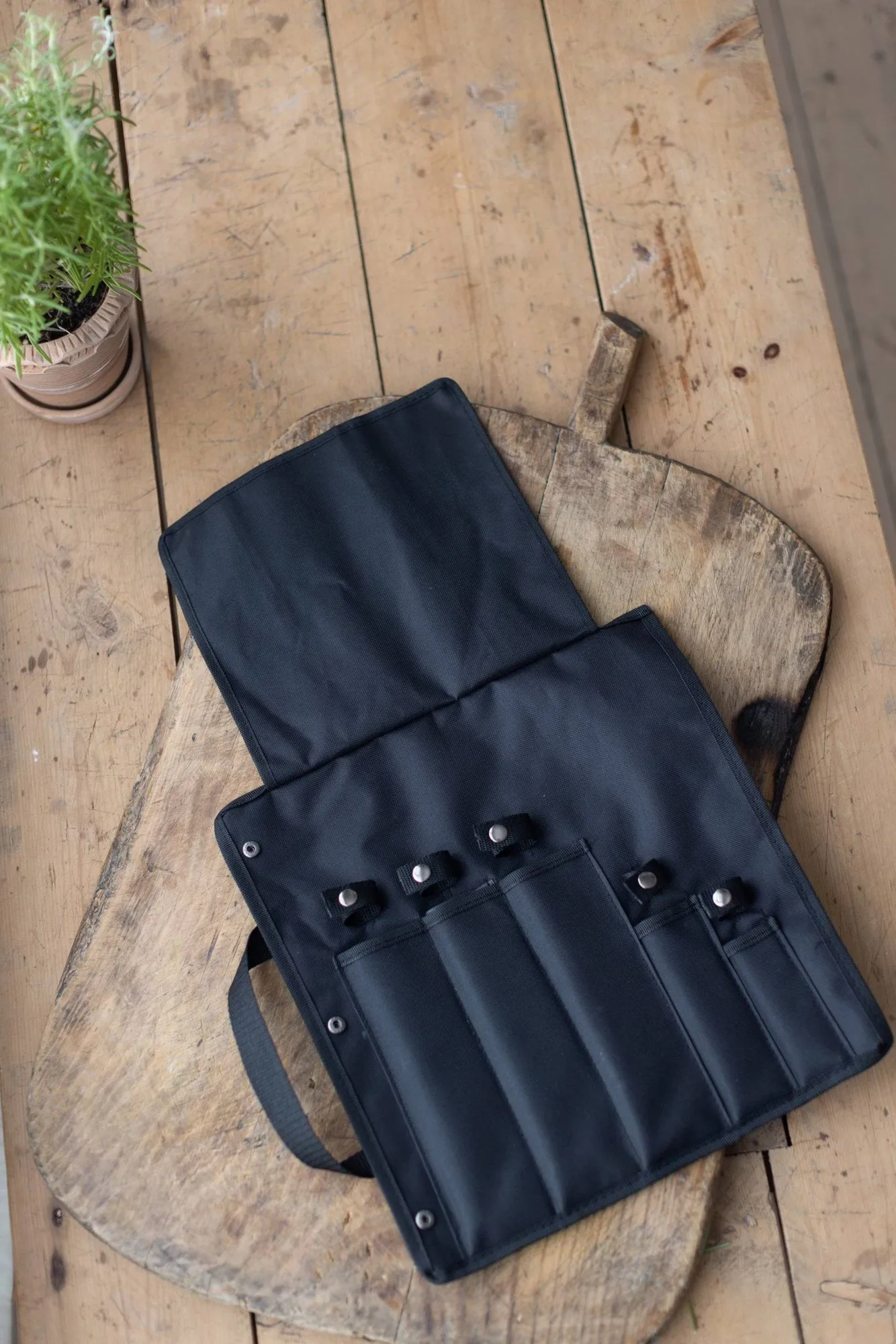 Kadi Messertasche, Schwarzes Nylon, 5 Messerfächer Dorre