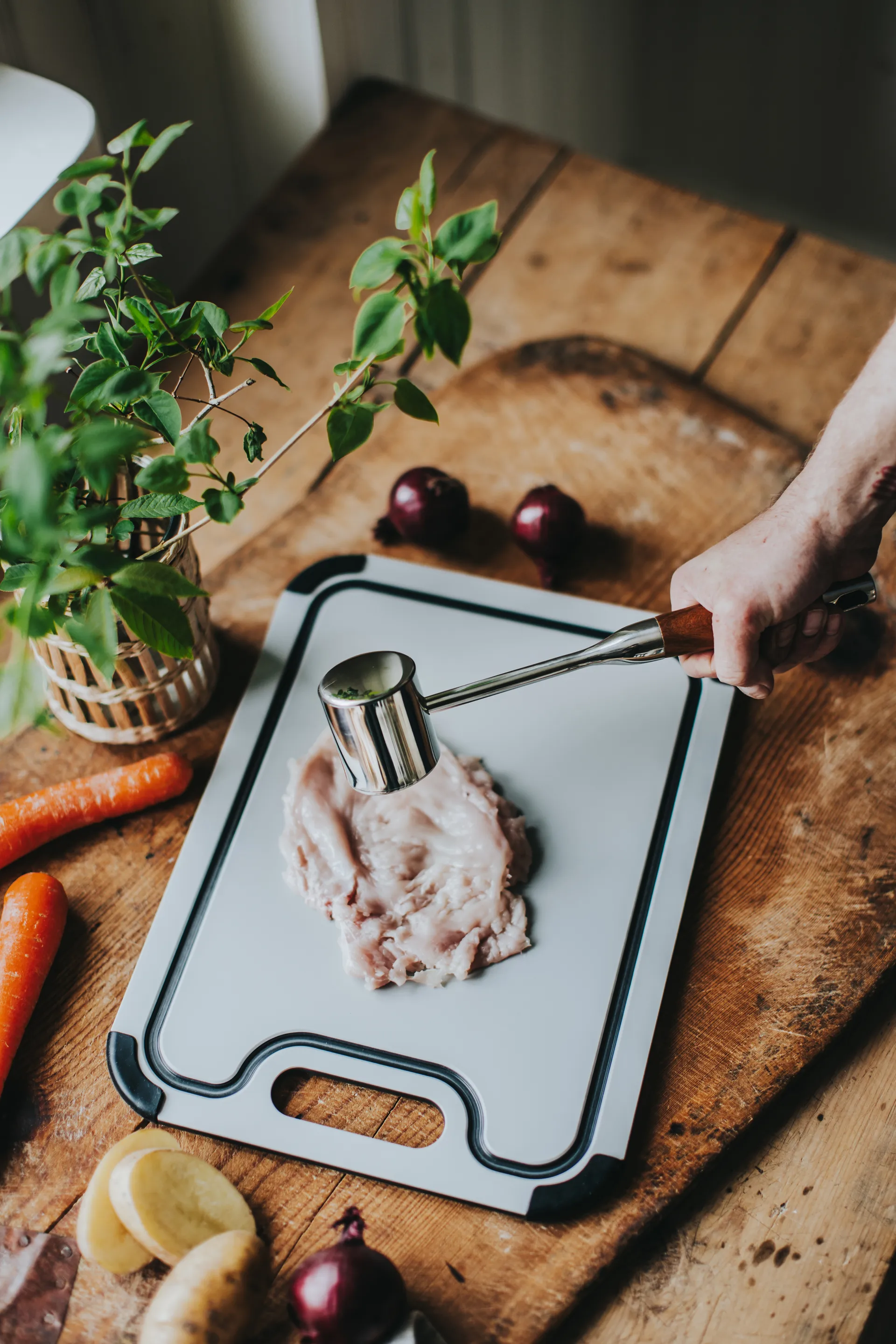 Kata Fleischklopfer Edelstahl 28,8x6,1x5,1 cm, Holzgriff Dorre