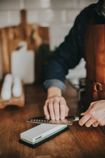 Suri Schleifstein Gummibasis 18x6x3 cm - 1000/3000 körnig - Dorre