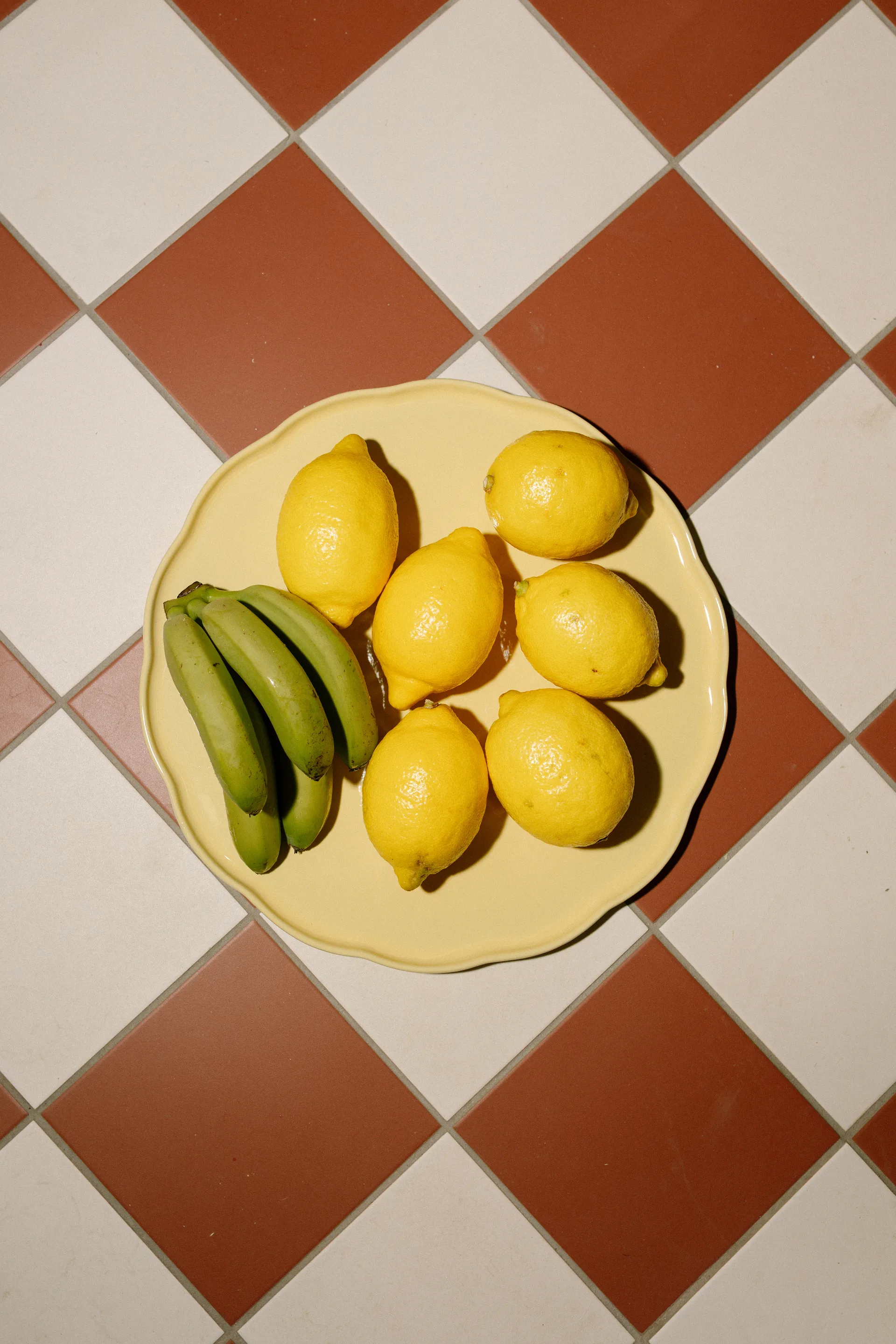 Emile Henry Madeleine Servierplatte, Vanille, rund Emile Henry