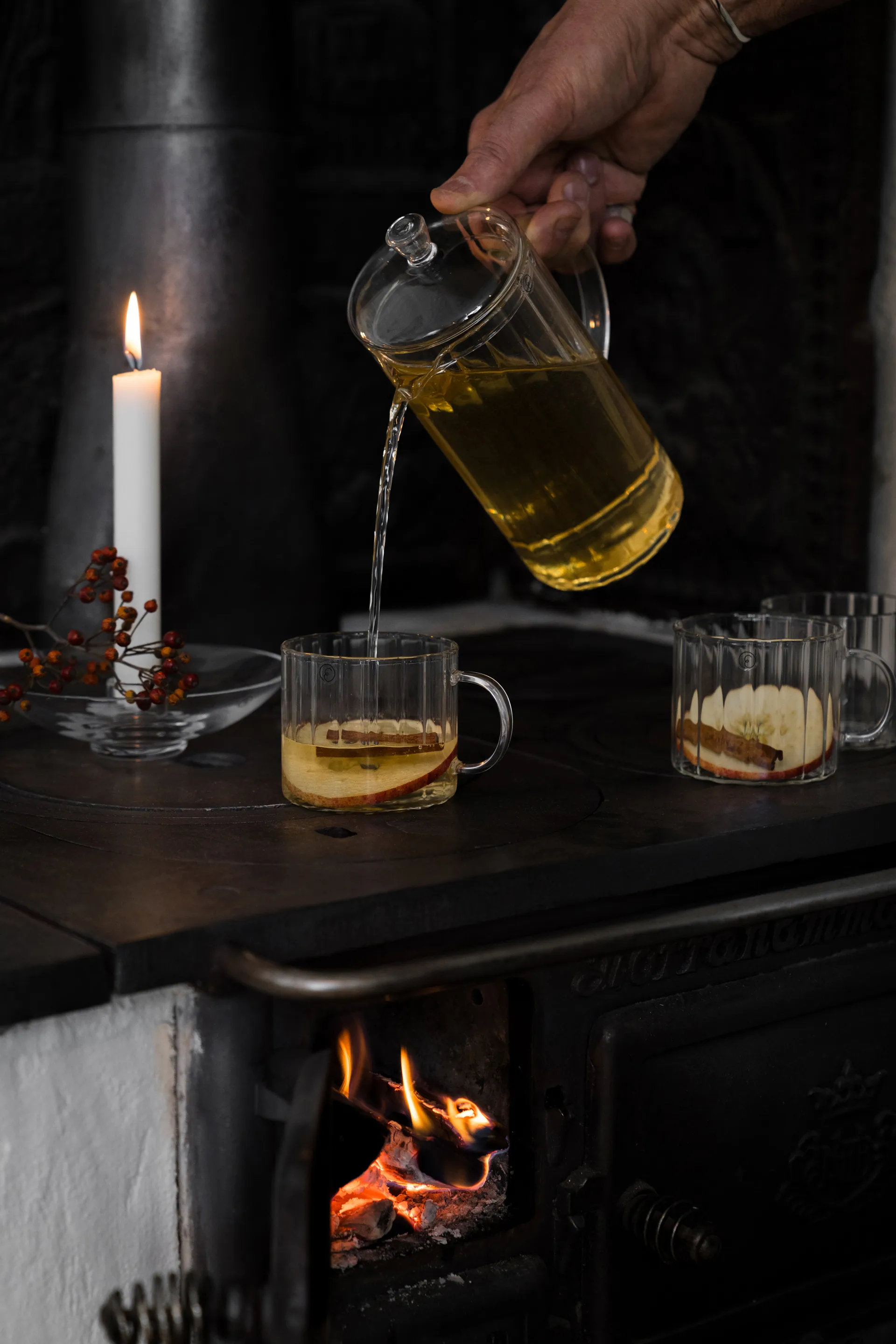 Ernst Glaskaraffe gerippt 1 L, Klar ERNST