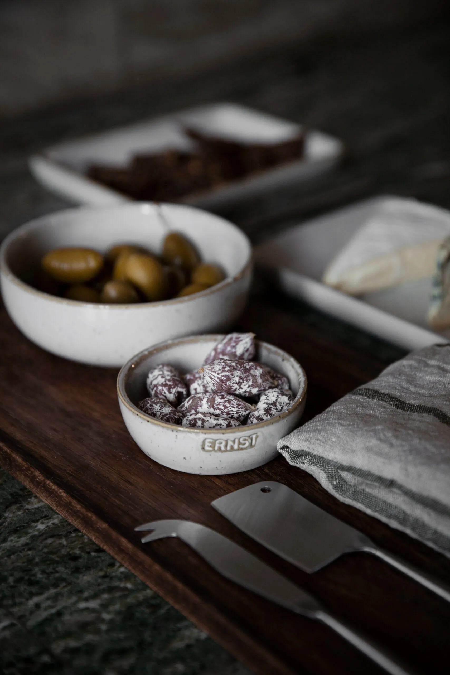 Ernst Schale mit Logo naturweiß, Ø9cm mit Logo ERNST