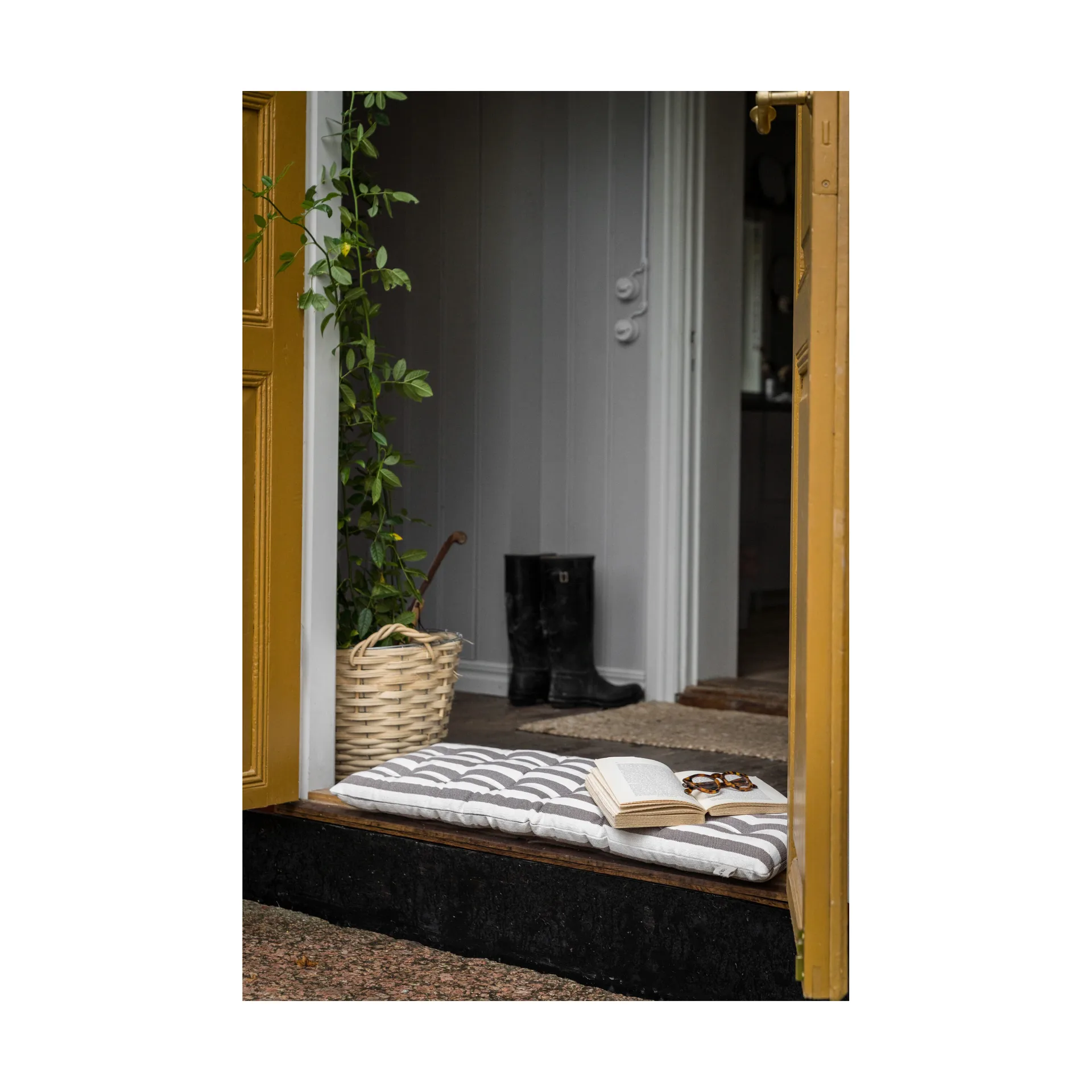 Ernst Stufenkissen 30x100 cm, Naturweiß-Maulwurf ERNST