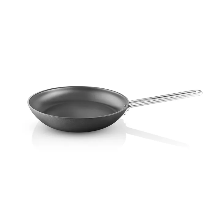 Professional Laser Titanium Slip-Let Bratpfanne - Black, Ø28 cm - Eva Solo