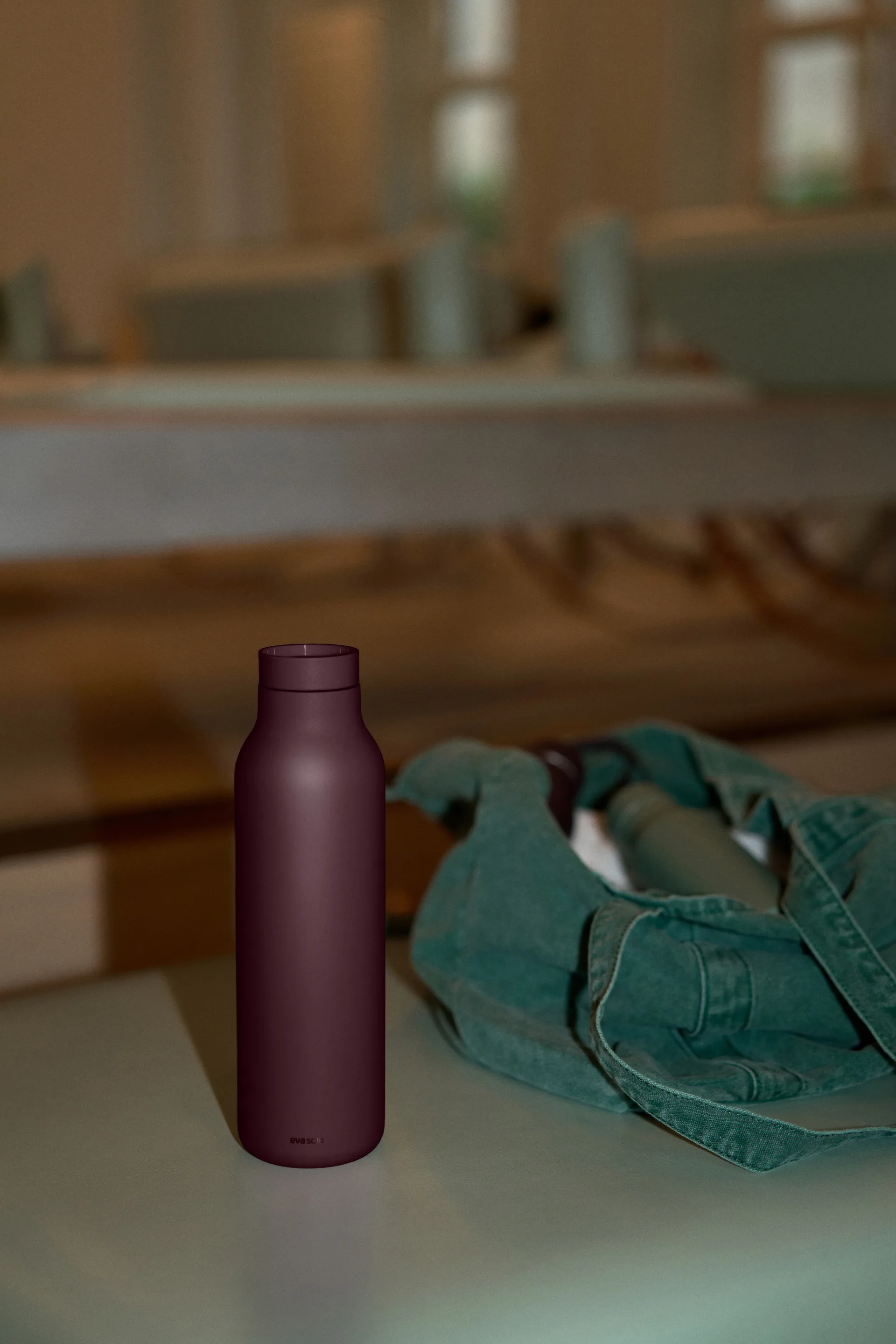 Urban Thermosflasche 0,7 L, Fig purple Eva Solo